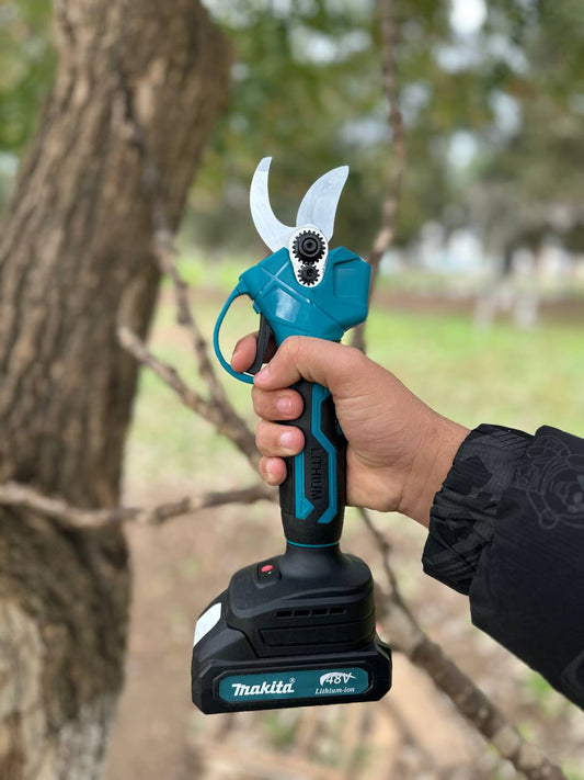 Secateur makita 48v 2batterie lithium